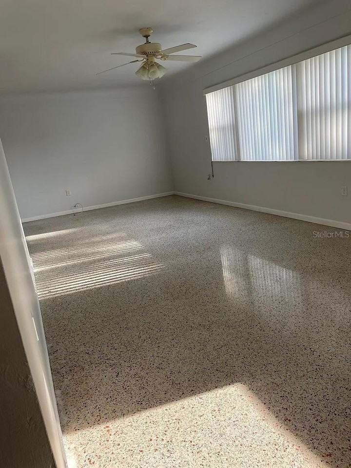 5003 58th Way N - Photo 2 of 8