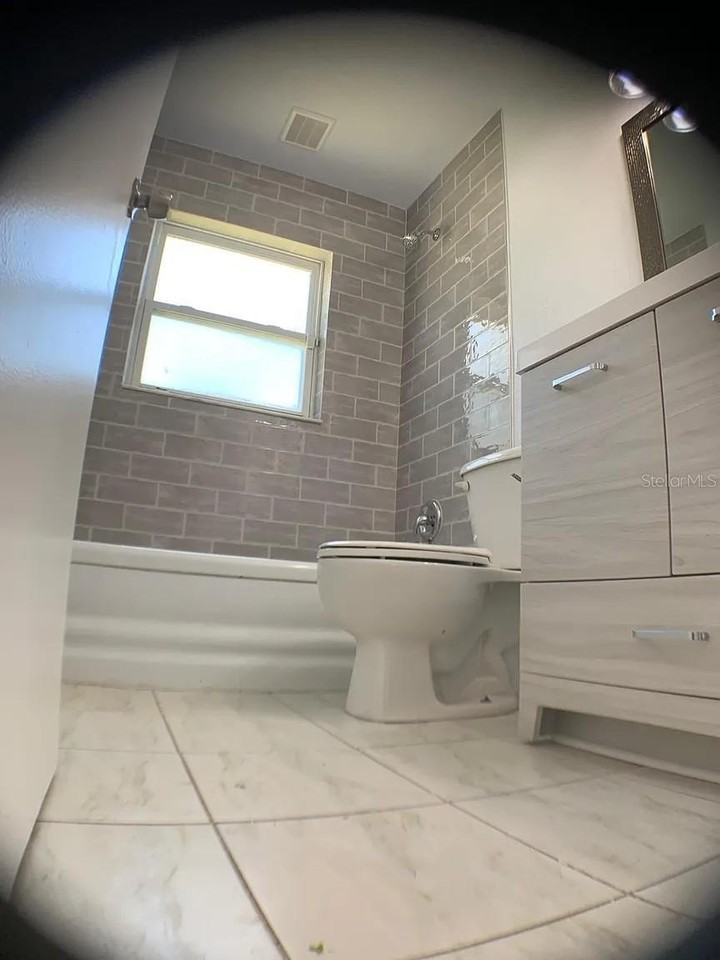 5003 58th Way N - Photo 6 of 8