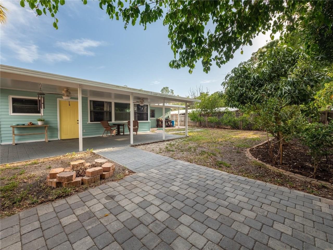 4721 W Iowa Ave - Photo 2 of 48