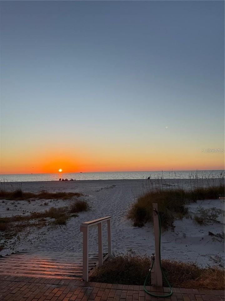 880 Mandalay Ave #C410 - Photo 6 of 12