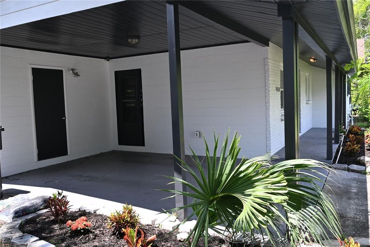 8609 Driftwood Dr - Photo 3 of 28