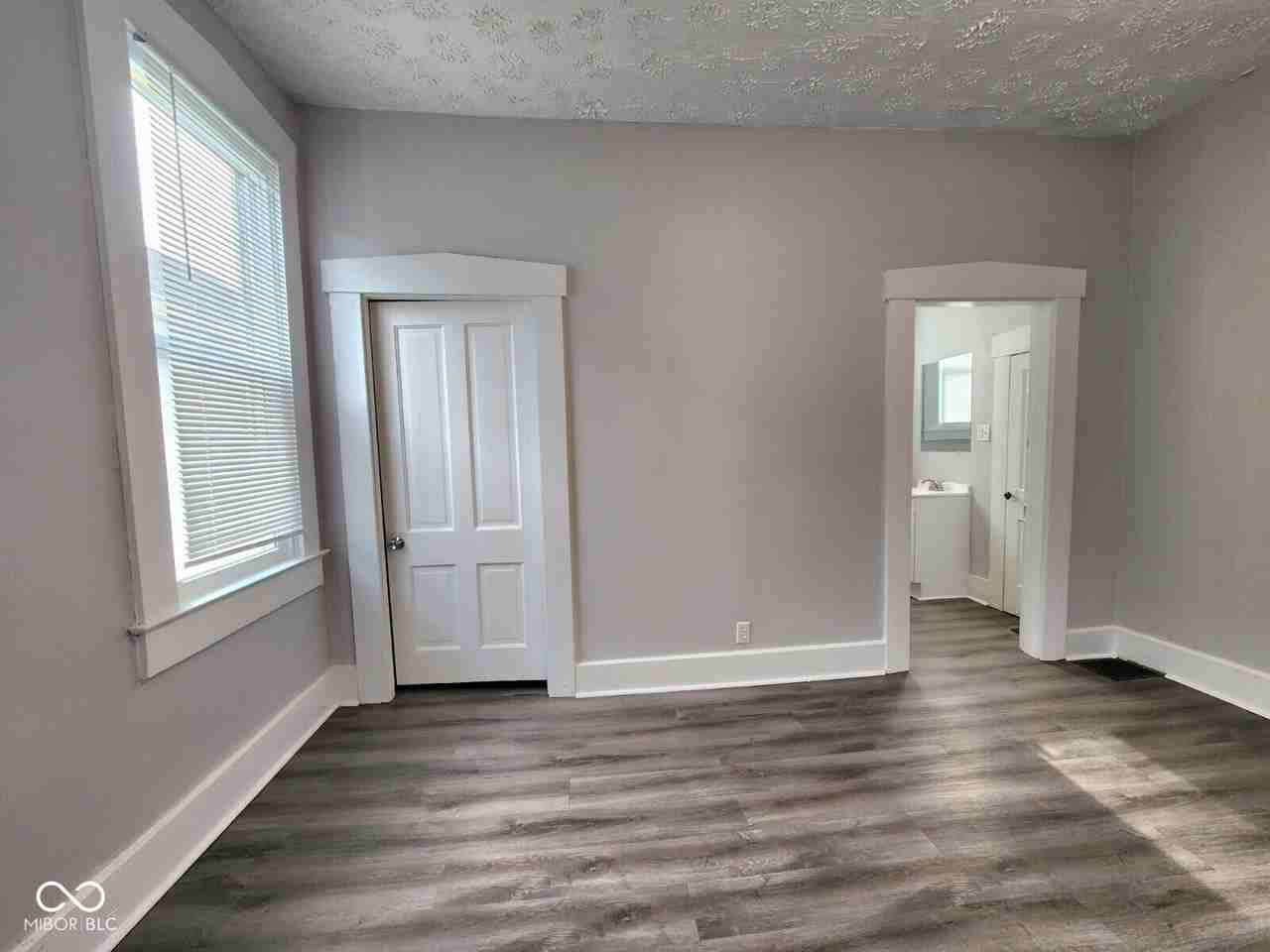 133 W Hendricks St - Photo 3 of 16