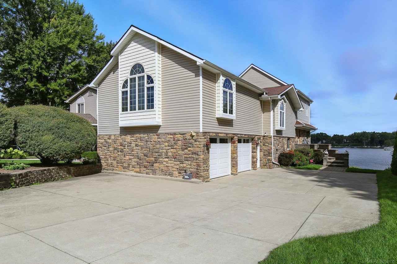 3160 Lexington Rd - Photo 3 of 50