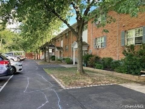 502 Barclay Mnr #5B - Photo 2 of 17