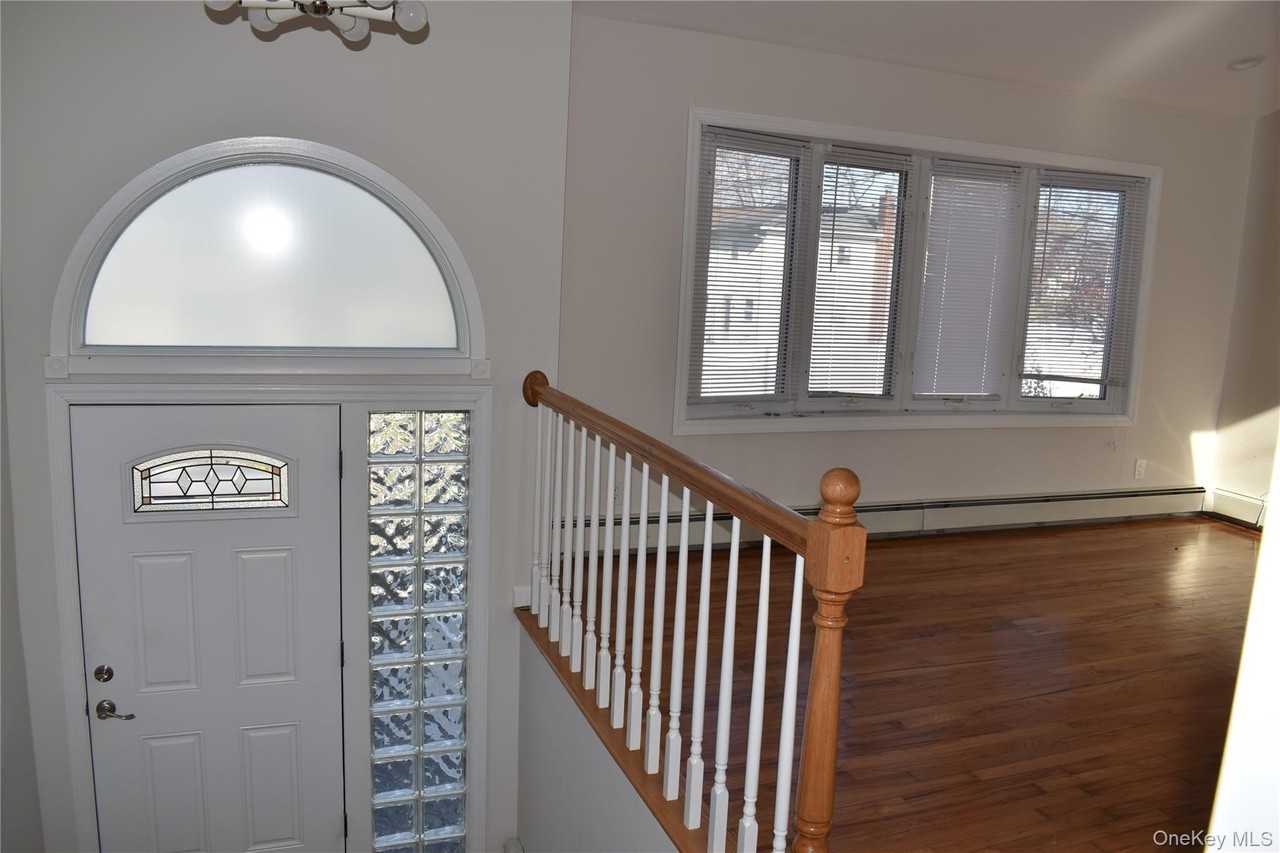 6 Geiger Pl - Photo 2 of 14