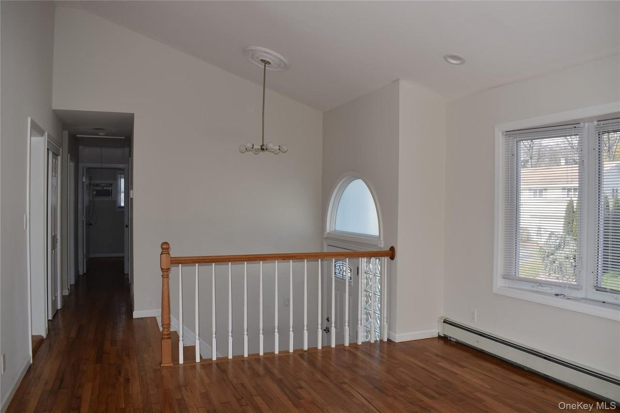 6 Geiger Pl - Photo 4 of 14