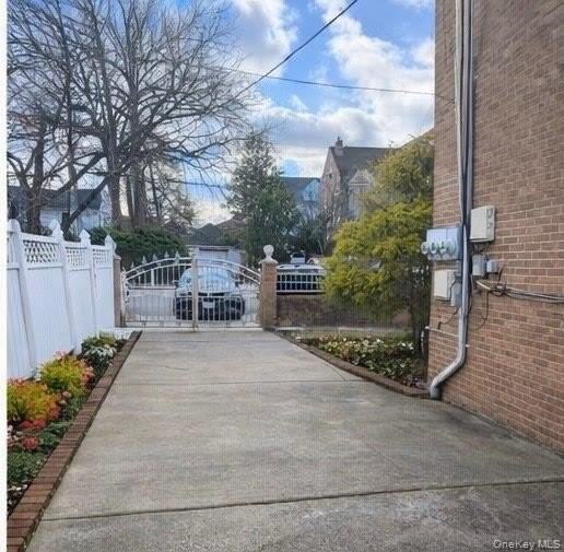 21427 38th Ave 1st Fl #1stFL - Photo 3 of 15