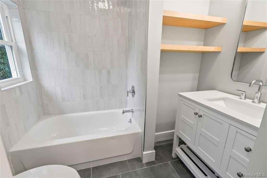 68 Glenlawn Avenue unit: Cottage - Photo 5 of 8