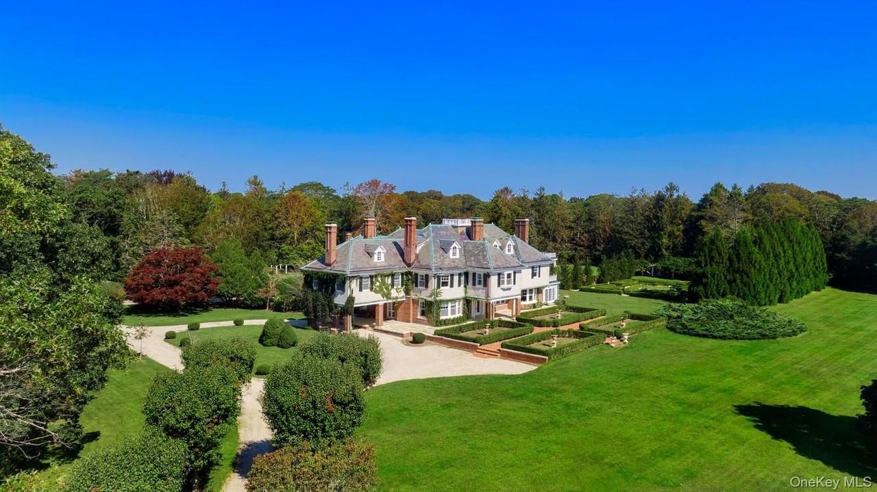 94 Quogue St - Photo 4 of 48