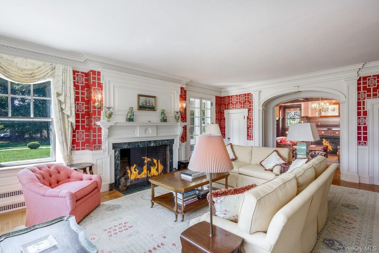 94 Quogue St - Photo 6 of 48