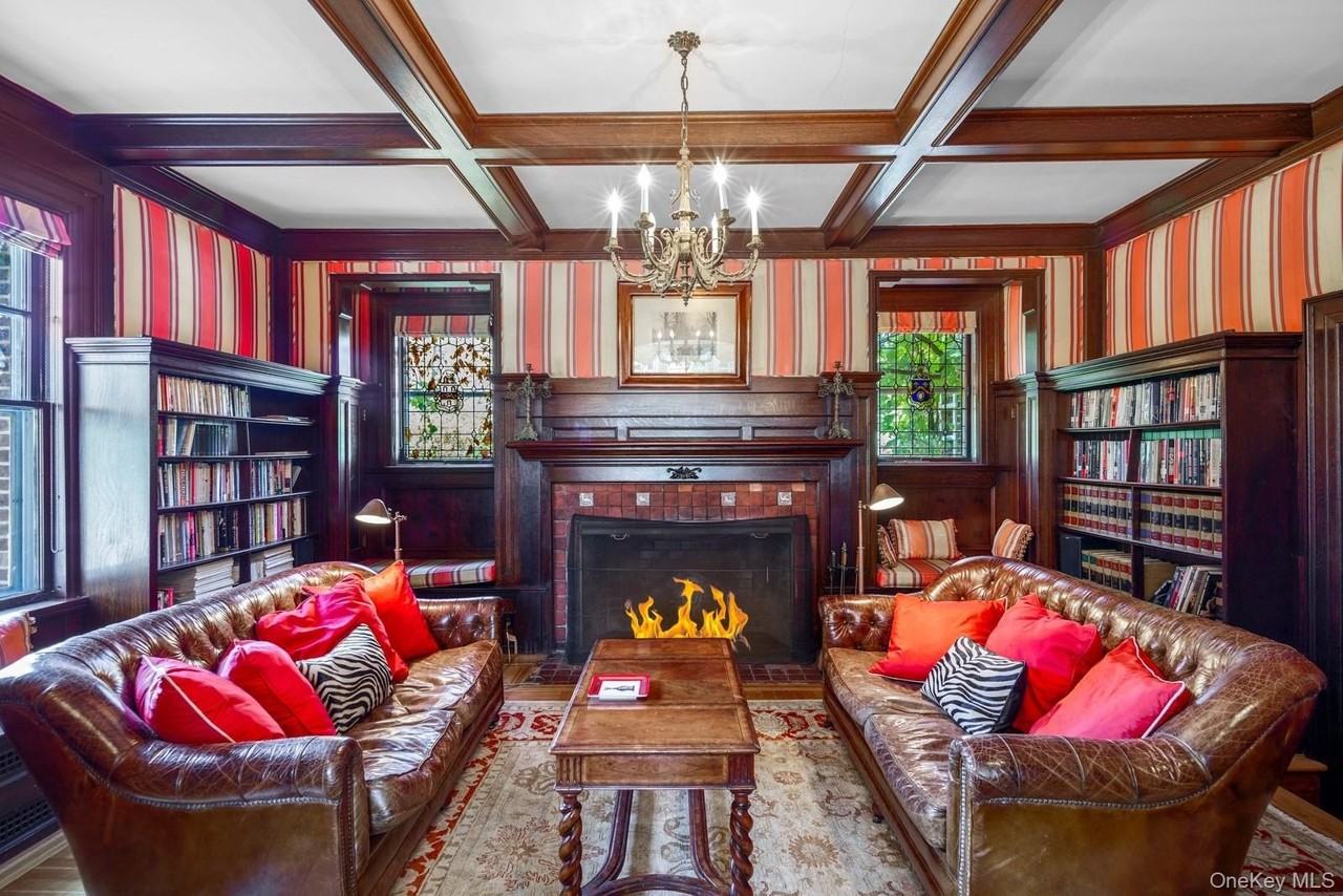 94 Quogue St - Photo 7 of 48