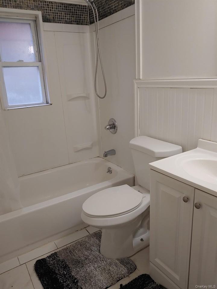 8829 Pontiac St - Photo 6 of 7