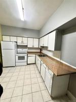 featured image of 2426 Grand Ave