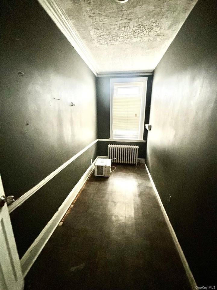 2426 Grand Ave - Photo 6 of 8