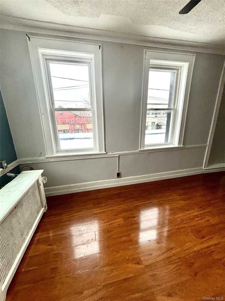 2426 Grand Ave - Photo 7 of 8