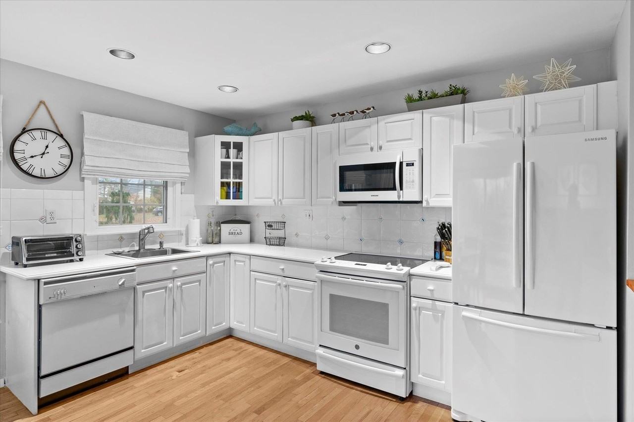 3 Crestview Dr - Photo 6 of 24