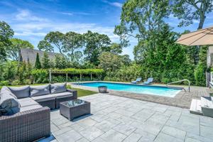 featured image of 3 Crestview Dr