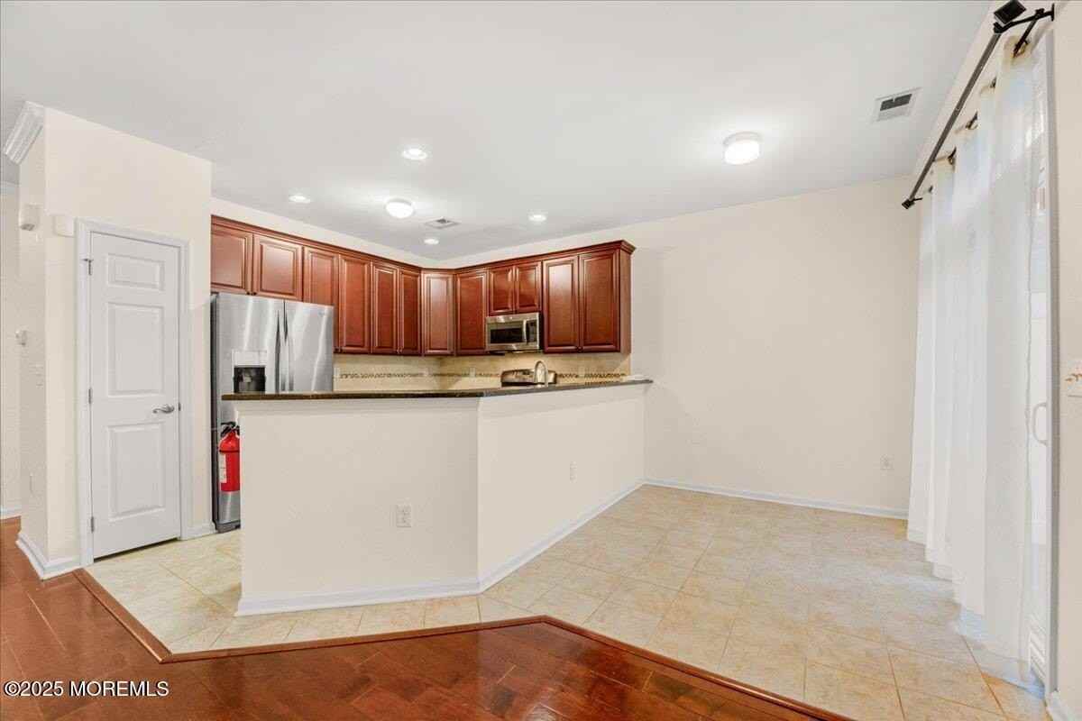 28 Santa Rosa Ln - Photo 7 of 26