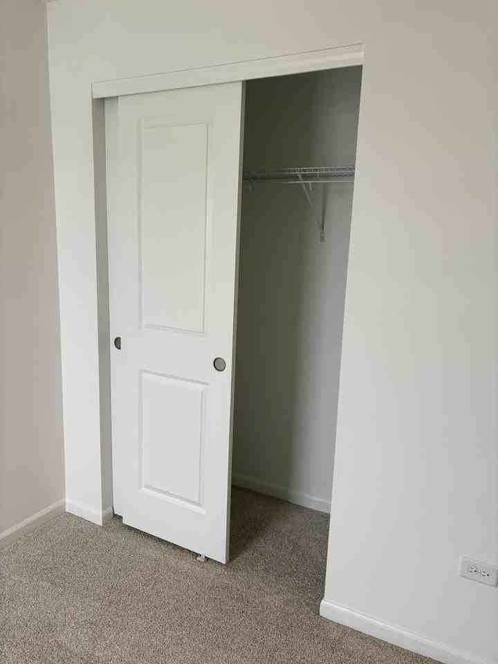 450 Hathaway Ln Unit 450 #450 - Photo 5 of 44