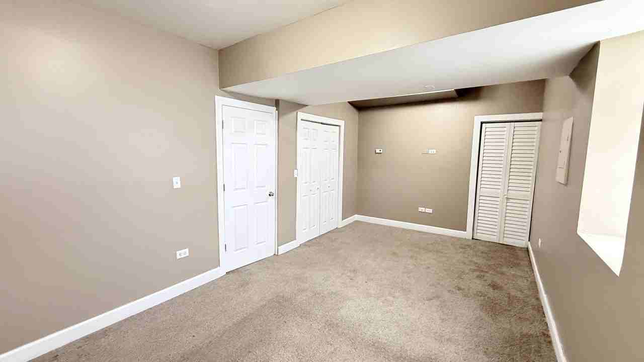 8017 S Phillips Ave Apt G #G - Photo 5 of 16