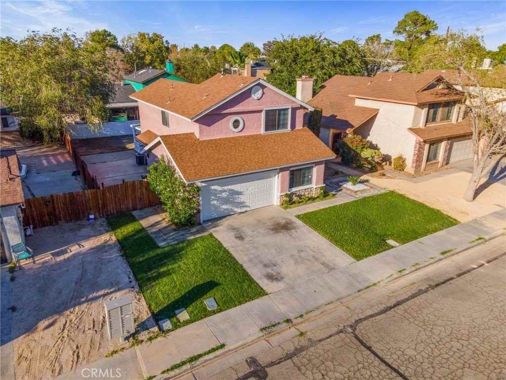 533 E Jackman St - Photo 3 of 27