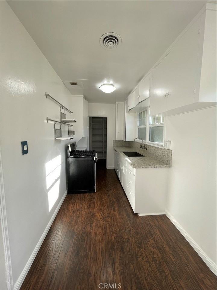 1024 Main St - Photo 7 of 24