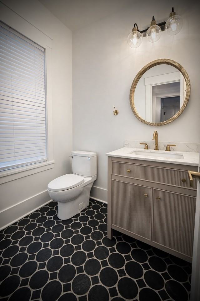 810 Jefferson St - Photo 5 of 17