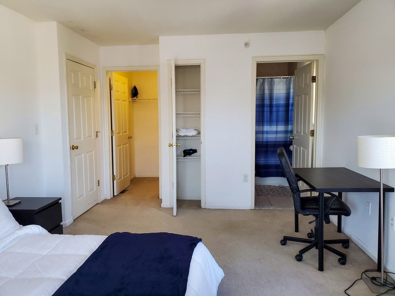 889 Green St #1 - Photo 4 of 48