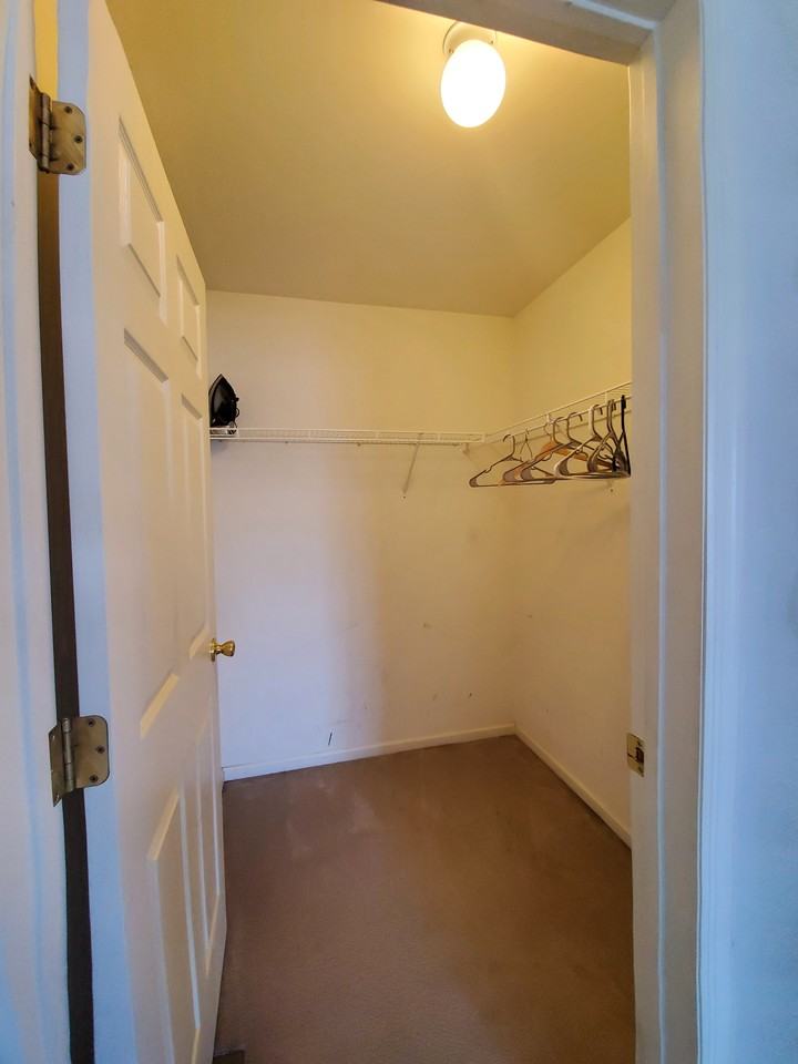 889 Green St #1 - Photo 6 of 48