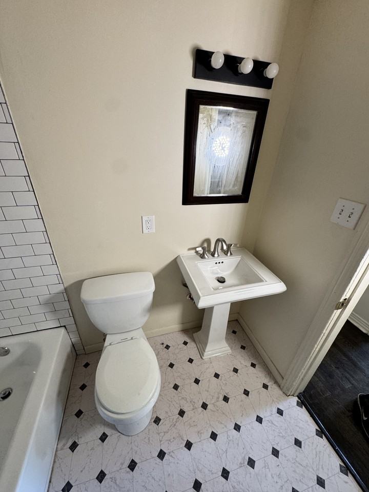 4008 35th Ave N #4008 - Photo 6 of 22