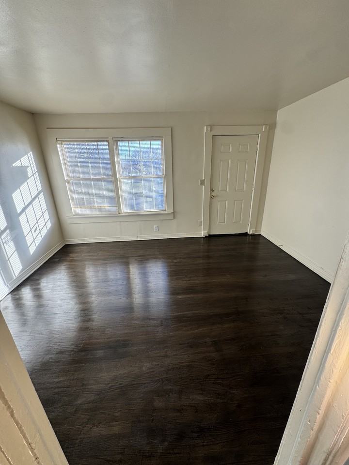 4008 35th Ave N #4008 - Photo 7 of 22