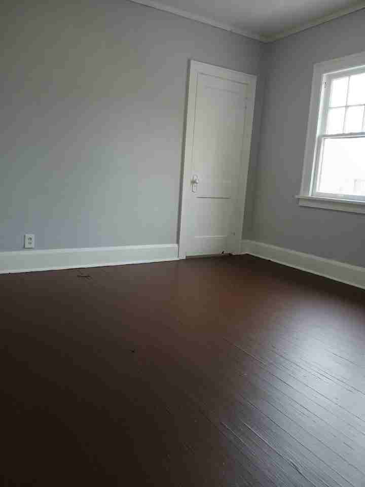 626 15th St #1 - Photo 5 of 10