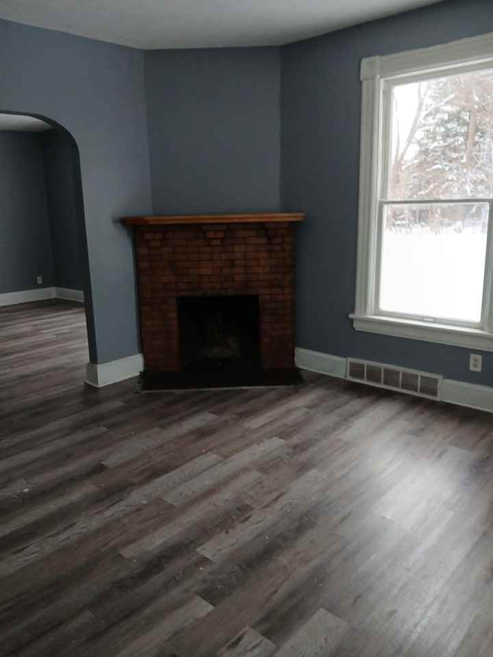 964 N Court St #1 - Photo 3 of 10