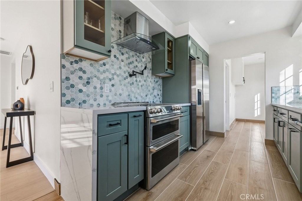 9233 Swinton Ave - Photo 3 of 16