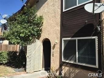 1445 Jellick Ave #B - Photo 2 of 9