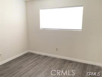 1445 Jellick Ave #B - Photo 7 of 9