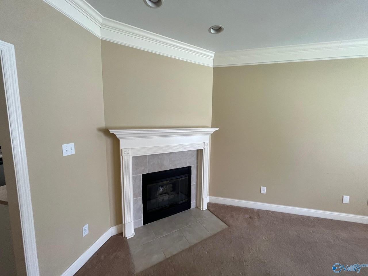 2443 Cameron St Sw - Photo 2 of 14