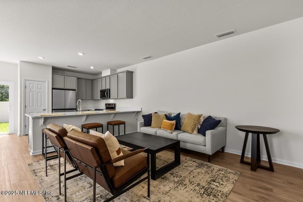 125 Beach Palm Ct - Photo 6 of 34