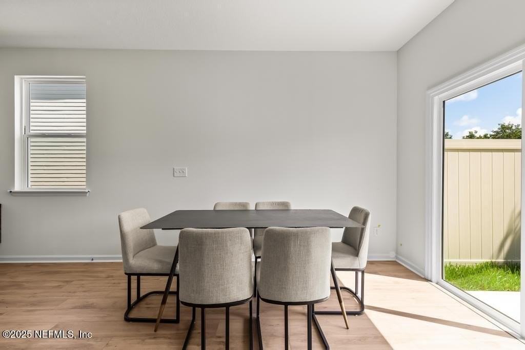 125 Beach Palm Ct - Photo 7 of 34