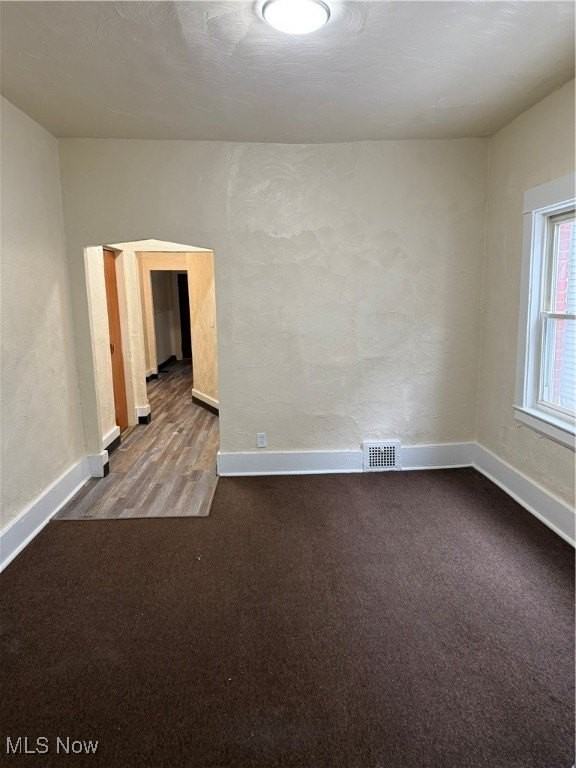 3467 E 149th St Apt 1 #1 - Photo 4 of 10