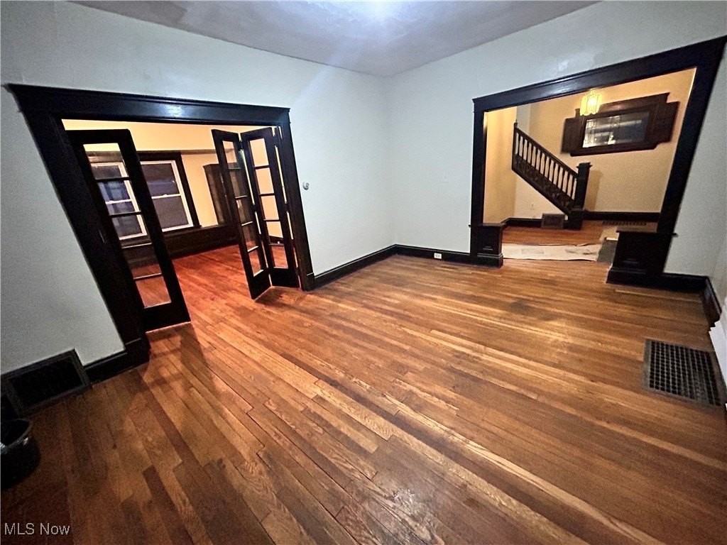 10409 Fidelity Ave - Photo 5 of 11