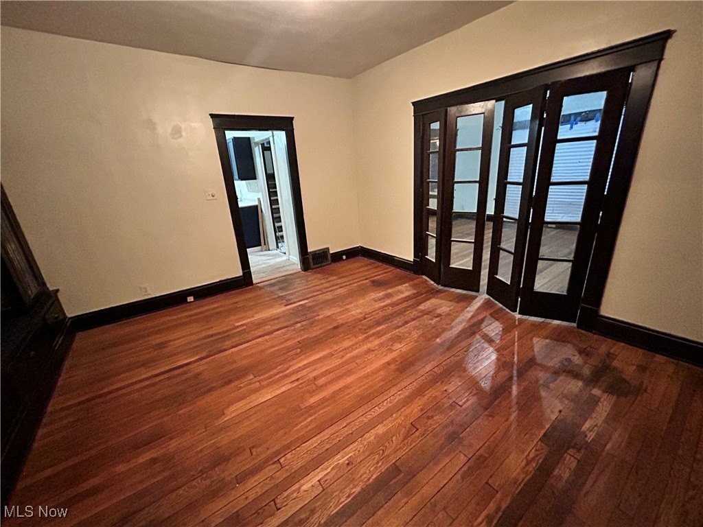 10409 Fidelity Ave - Photo 7 of 11