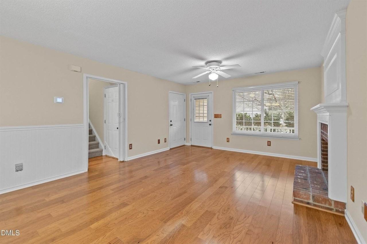 6 Tinsbury Pl - Photo 5 of 24