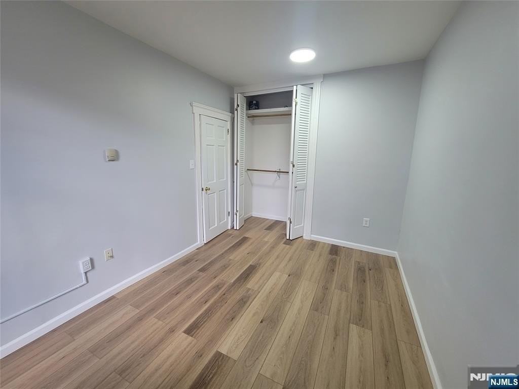 27 Russell Ave - Photo 6 of 19