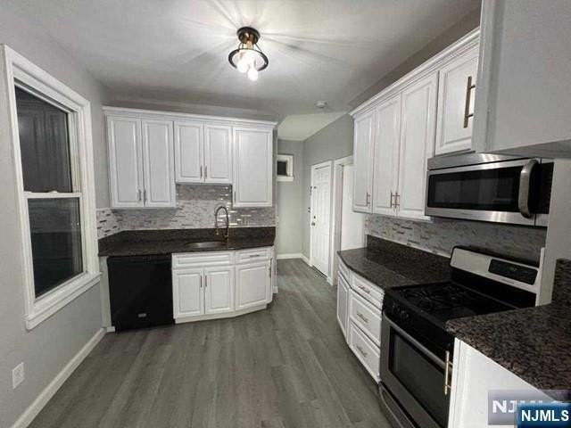 22 Harrison Ave - Photo 5 of 17