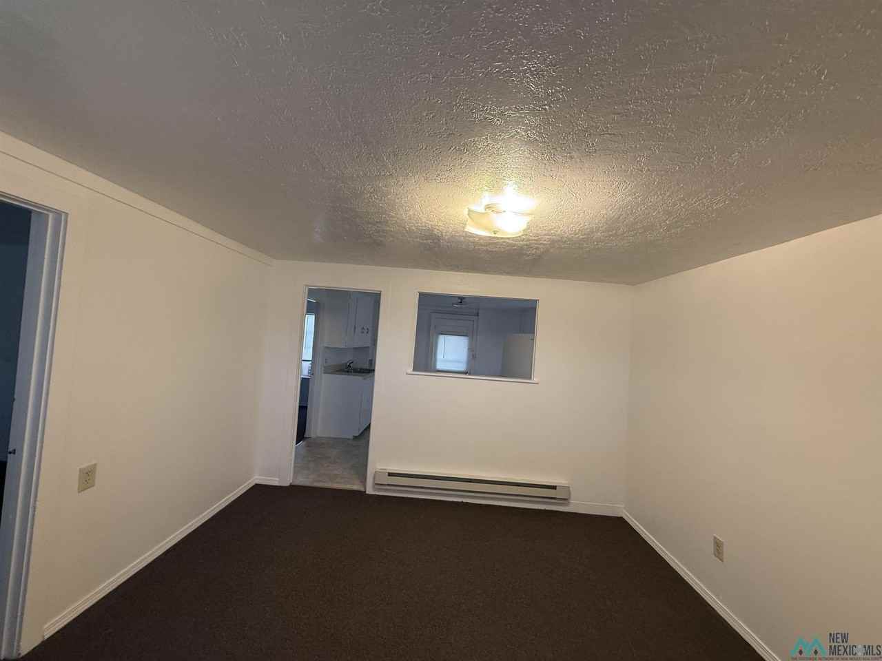 207 W Chisum Ave - Photo 5 of 11