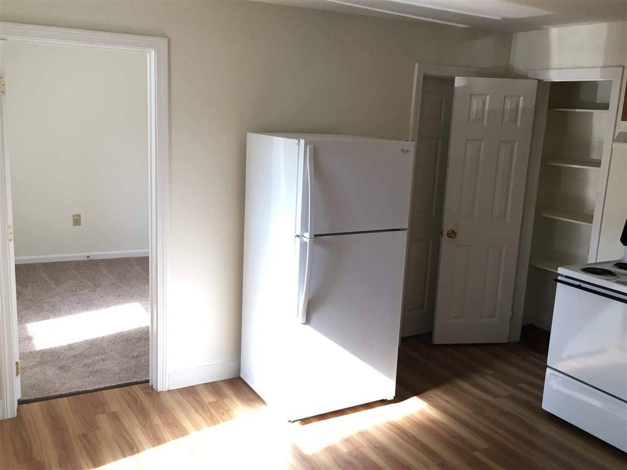 141 2nd St #1 - Photo 4 of 34