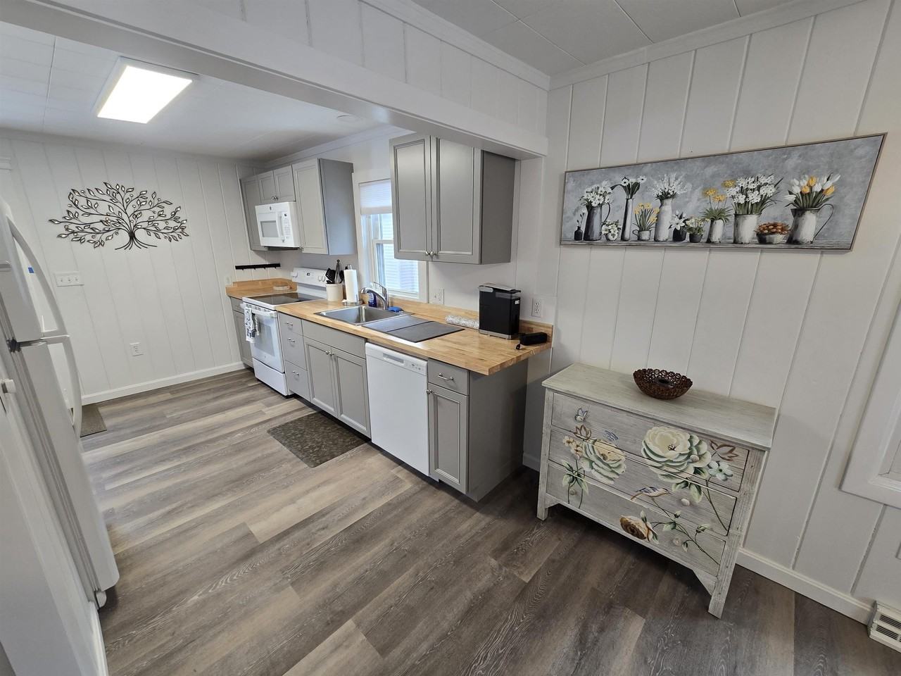 117A West St - Photo 3 of 18