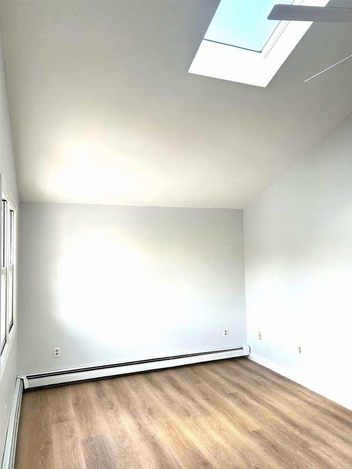 5 Swain Ct #11 - Photo 3 of 10