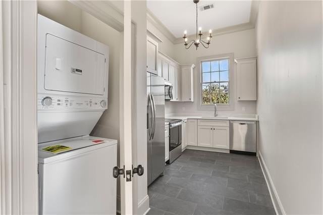 244 Olivier St #2B - Photo 6 of 12